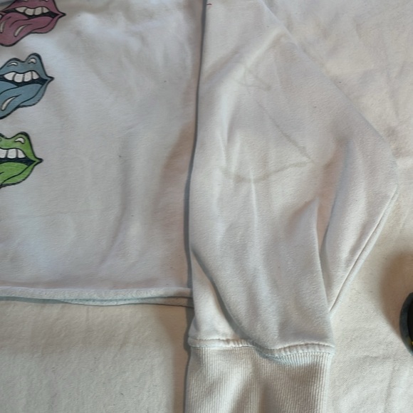 Licensed Rolling Stones Women’s Cropped Hoodie Size Large - Picture 9 of 10